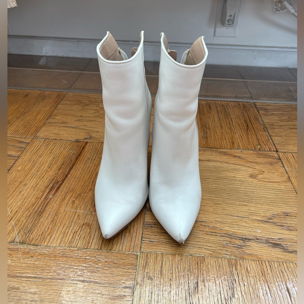 Steve Madden white pointed ankle boots